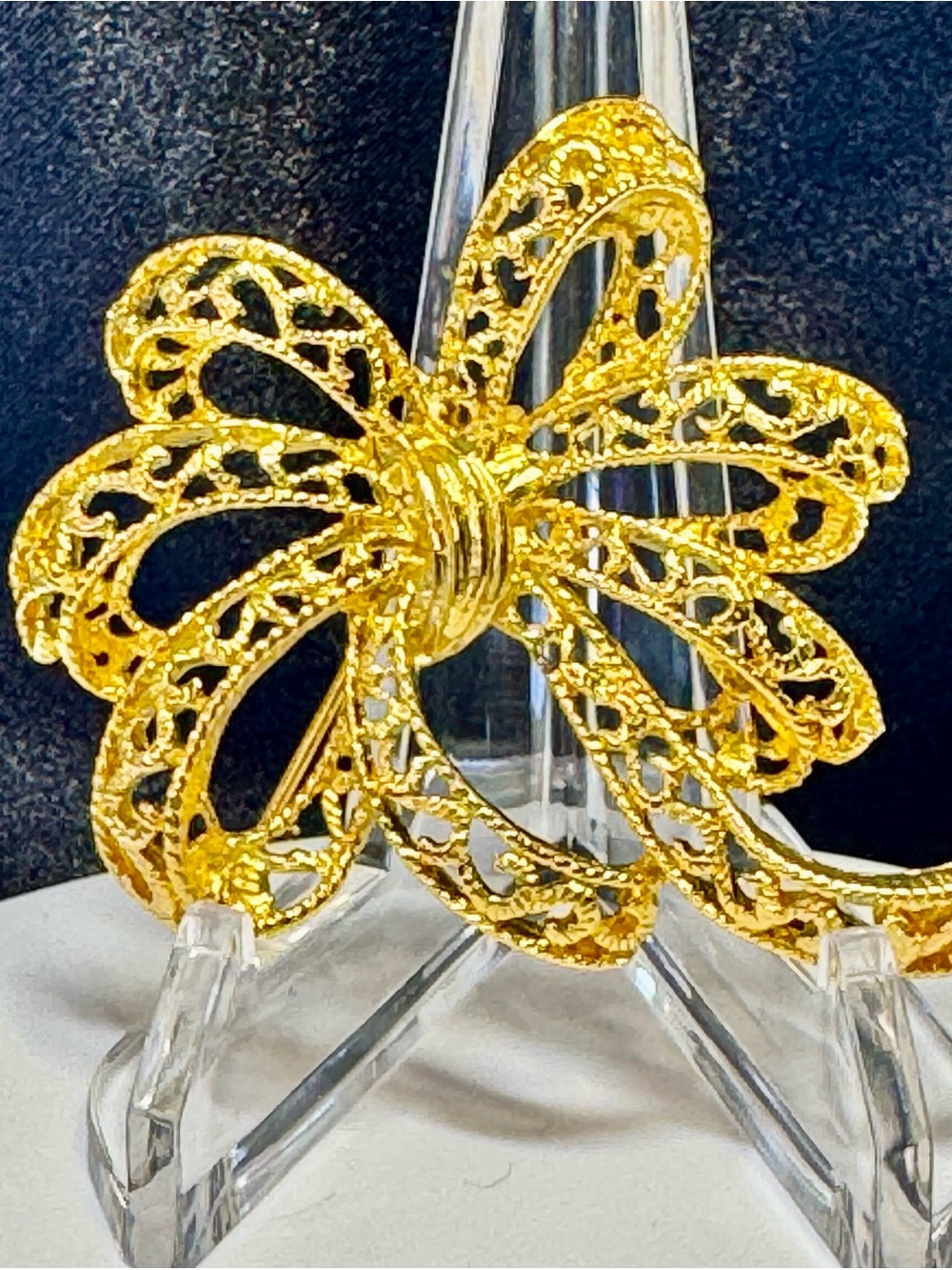 Crown Trifari Gold Filigree Bow Brooch - Elegant Statement Pin